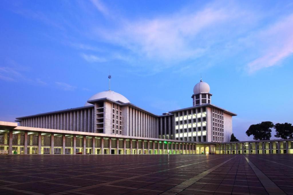 D'Arcici Hotel Cempaka Putih Jakarta Ngoại thất bức ảnh