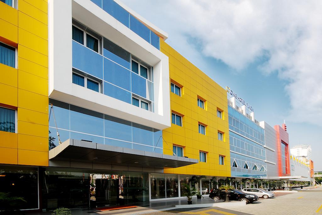 D'Arcici Hotel Cempaka Putih Jakarta Ngoại thất bức ảnh